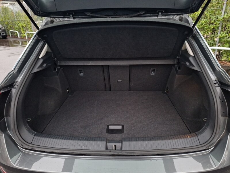 Used Volkswagen T-Roc 2022 for sale - 77987107: Photo 8