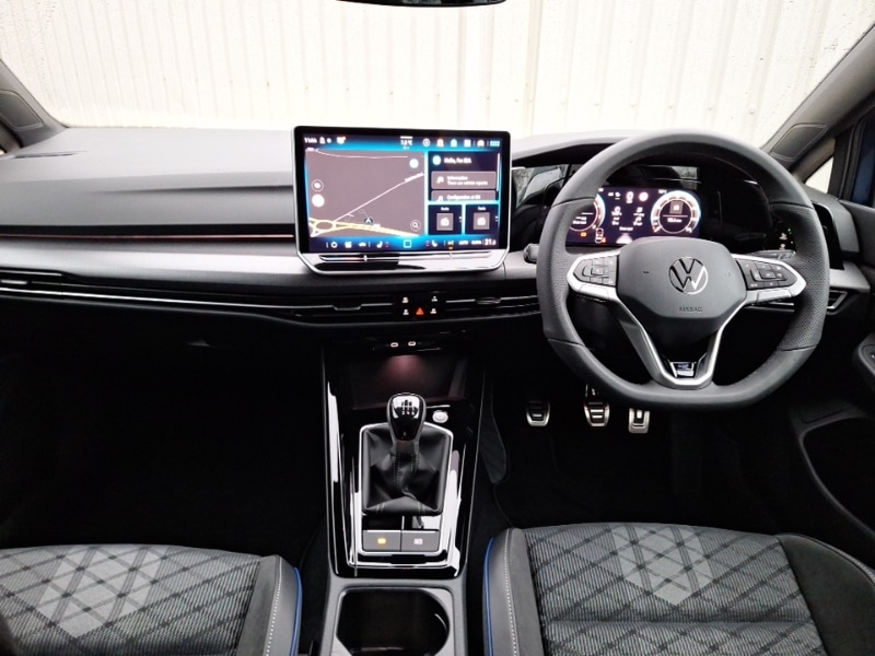 Used Volkswagen Golf 2025 for sale - 76912173: Photo 2