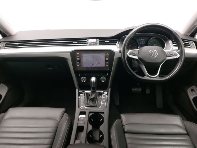 Used Volkswagen Passat 2022 for sale - 76571816: Photo 2