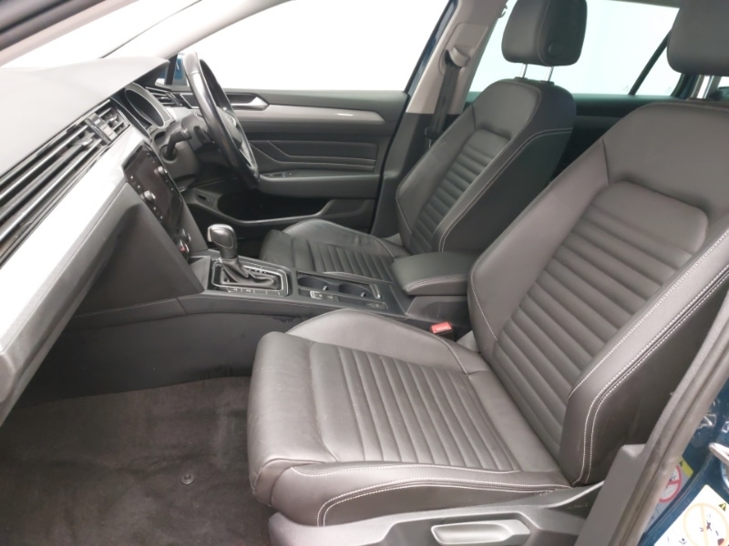 Used Volkswagen Passat 2022 for sale - 76571816: Photo 5