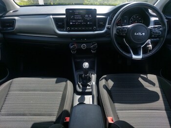 Used Kia Stonic 2023 for sale - 78872587: Photo