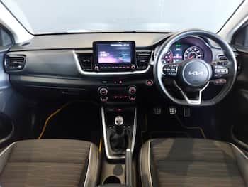 Used Kia Stonic 2023 for sale - 79685682: Photo