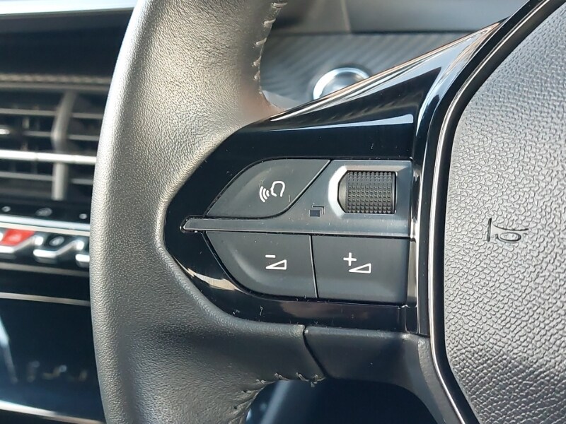 Used Peugeot 2008 2023 for sale - 77847858: Photo 11