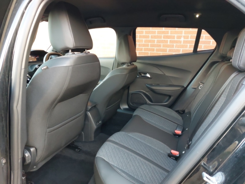 Used Peugeot 2008 2023 for sale - 77847858: Photo 6