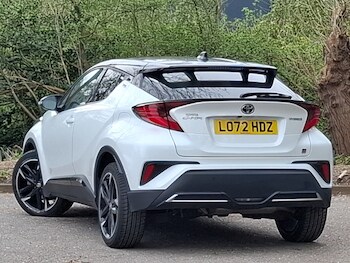 Used Toyota C-HR 2023 for sale - 78179114: Photo