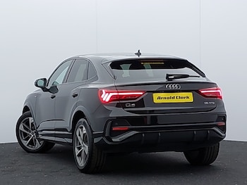 Used Audi Q3 2023 for sale - 76721115: Photo