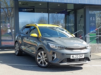 Used Kia Stonic 2023 for sale - 79432462: Photo