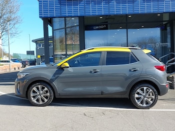 Used Kia Stonic 2023 for sale - 79432462: Photo