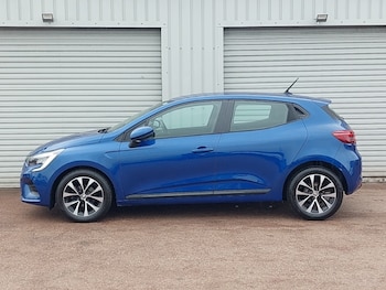 Used Renault Clio 2021 for sale - 76521419: Photo