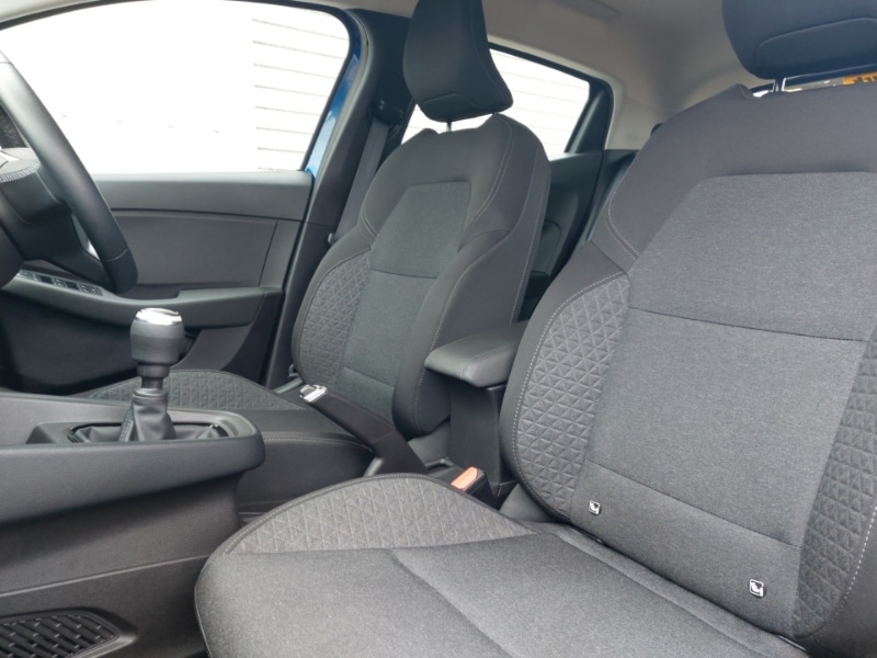 Used Renault Clio 2021 for sale - 76521419: Photo 5