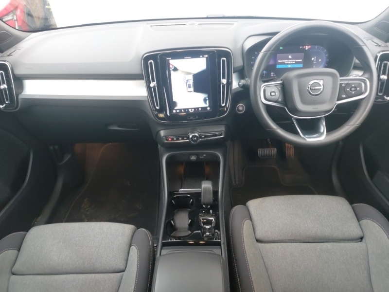 Used Volvo XC40 2023 for sale - 77874947: Photo 2