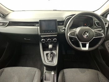 Used Renault Clio 2023 for sale - 79231028: Photo