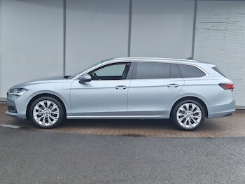 Used Skoda Superb 2024 for sale - 75599433: Photo