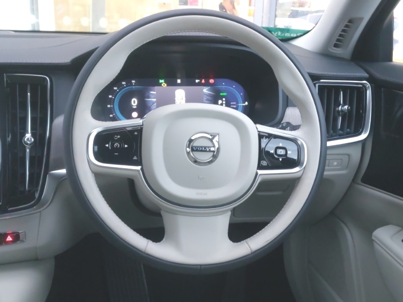 Used Volvo V90 2025 for sale - 77467518: Photo 7