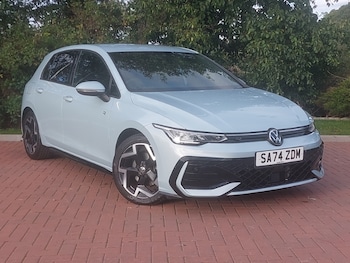 Volkswagen - Golf
