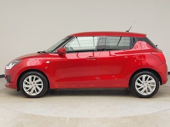 Used Suzuki Swift 2024 for sale - 76070823: Photo