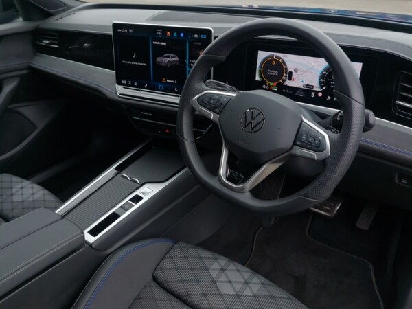 Used Volkswagen Passat 2024 for sale - 76125346: Photo 12