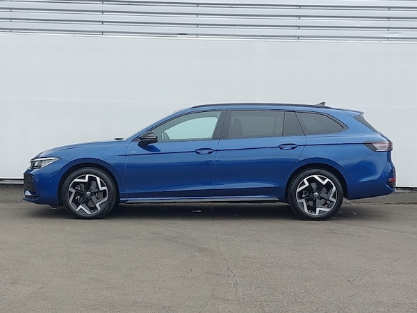 Used Volkswagen Passat 2024 for sale - 76125346: Photo 4