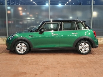 Used MINI Hatch 2023 for sale - 76720645: Photo