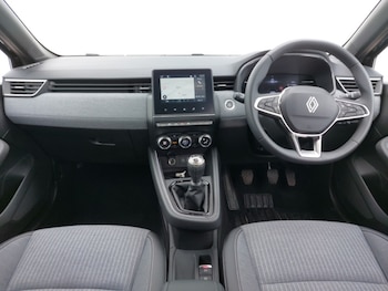 Used Renault Clio 2025 for sale - 79100325: Photo