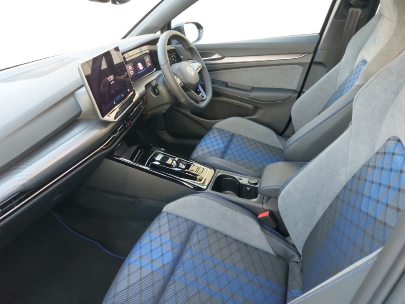 Used Volkswagen Golf 2025 for sale - 77122937: Photo 5