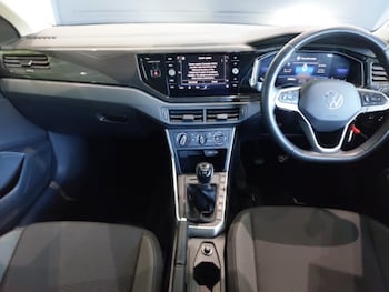 Used Volkswagen Taigo 2023 for sale - 78643117: Photo