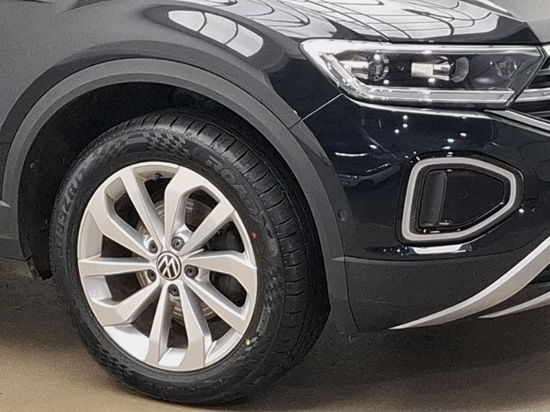 Used Volkswagen T-Roc 2023 for sale - 77353446: Photo 9