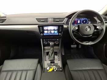 Used Skoda Superb 2023 for sale - 78218828: Photo