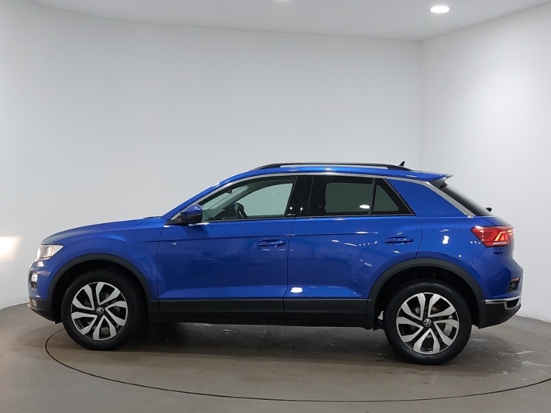 Used Volkswagen T-Roc 2022 for sale - 77998987: Photo 4