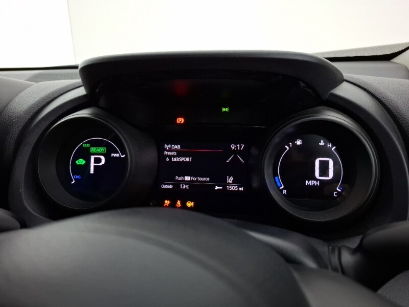 Used Toyota Yaris Cross 2022 for sale - 77366009: Photo 10