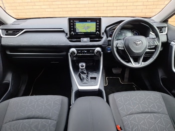 Used Toyota RAV4 2022 for sale - 76048987: Photo