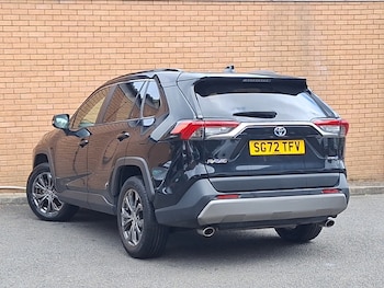 Used Toyota RAV4 2022 for sale - 76048987: Photo