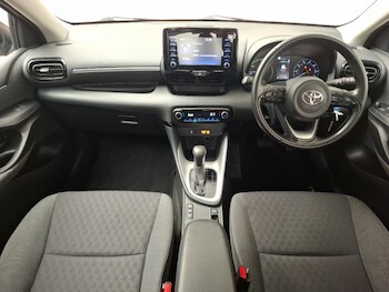 Used Toyota Yaris 2021 for sale - 77752093: Photo