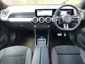 Used Mercedes-Benz GLB 2024 for sale - 76129563: Photo 2