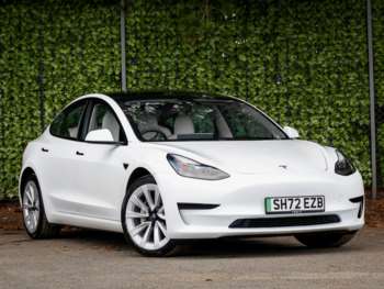 2022 - RWD 4dr Auto