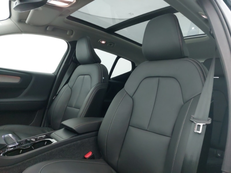 Used Volvo XC40 2024 for sale - 76833606: Photo 12