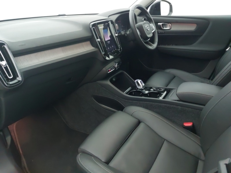 Used Volvo XC40 2024 for sale - 76833606: Photo 5