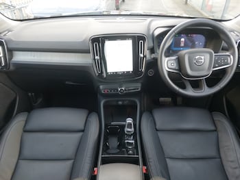 Used Volvo XC40 2024 for sale - 77304559: Photo