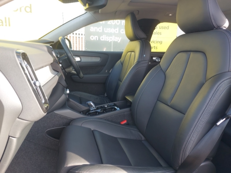 Used Volvo XC40 2024 for sale - 77304559: Photo 5