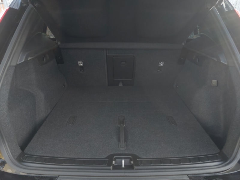 Used Volvo XC40 2024 for sale - 77304559: Photo 8