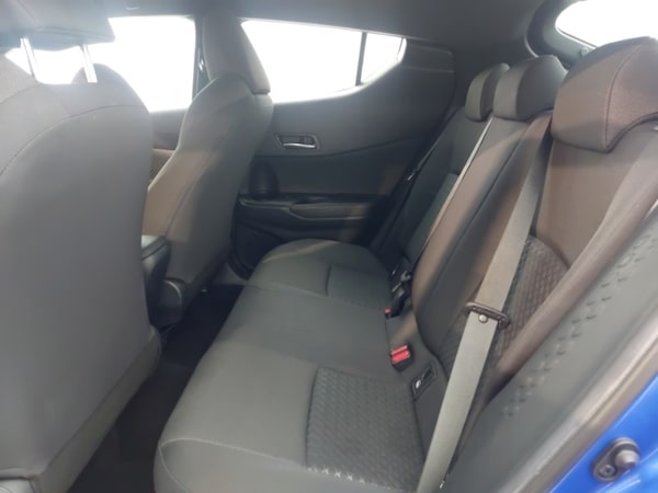 Used Toyota C-HR 2021 for sale - 76195140: Photo 6