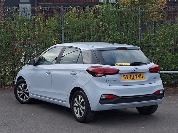 Used Hyundai i20 2020 for sale - 76306072: Photo 3