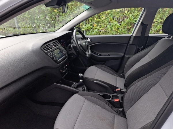 Used Hyundai i20 2020 for sale - 76306072: Photo 5