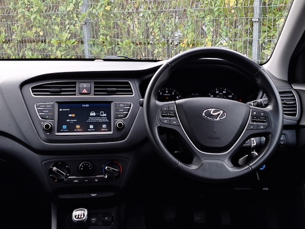 Used Hyundai i20 2020 for sale - 76306072: Photo 7