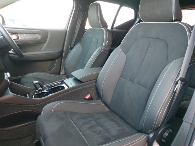 Used Volvo XC40 2024 for sale - 76407898: Photo 12