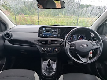 Used Hyundai i10 2022 for sale - 79315507: Photo