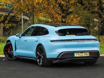 Used Porsche Taycan 2022 for sale - 76331341: Photo