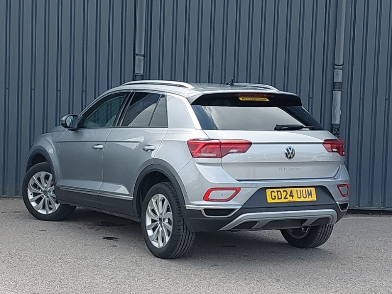 Used Volkswagen T-Roc 2024 for sale - 77142459: Photo 3