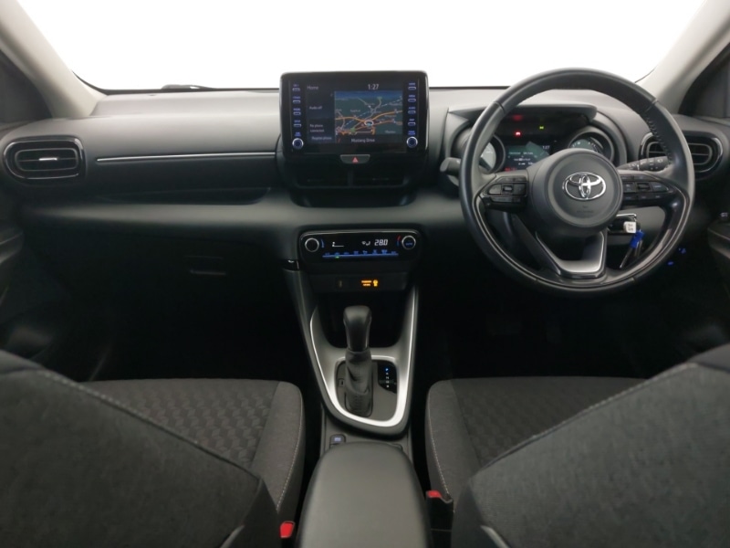 Used Toyota Yaris 2023 for sale - 78198530: Photo 2