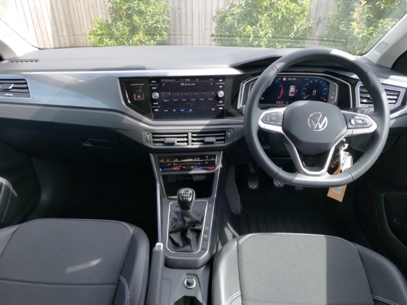 Used Volkswagen Taigo 2024 for sale - 76778776: Photo 2